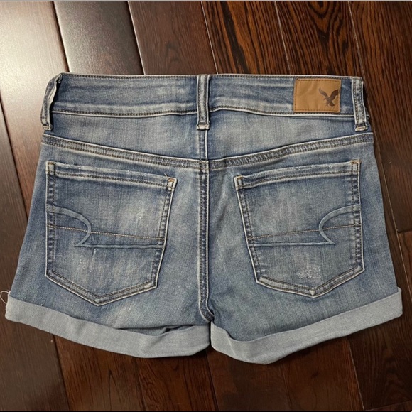 american eagle super super stretch denim shorts
size 2 - Picture 2 of 4